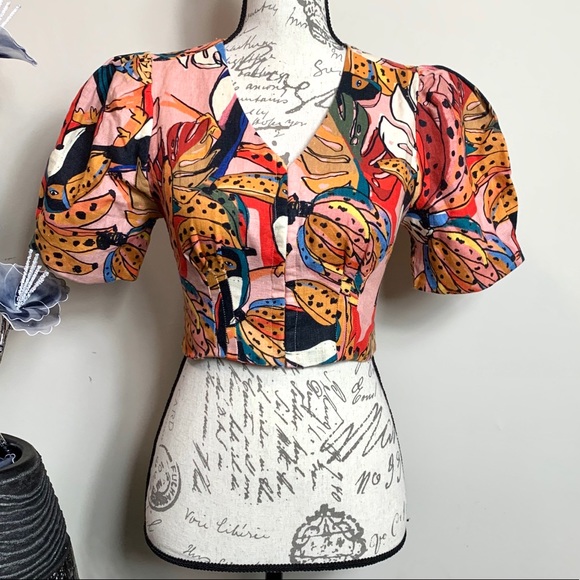 ❗️SOLD❗️Farm Rio Crazy Tucanos Puffed Sleeve Top - Picture 5 of 8